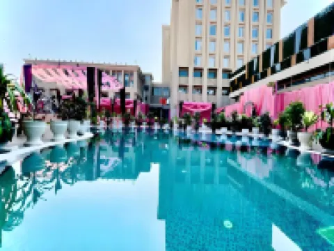 Mars Resorts