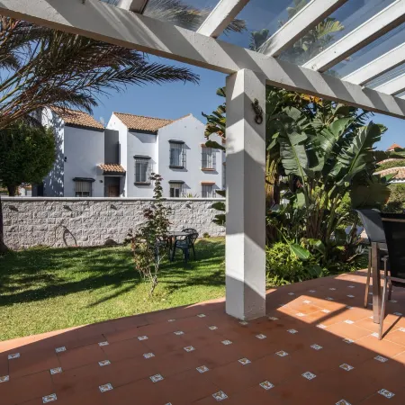 Spacious Chalet Close to the Beach