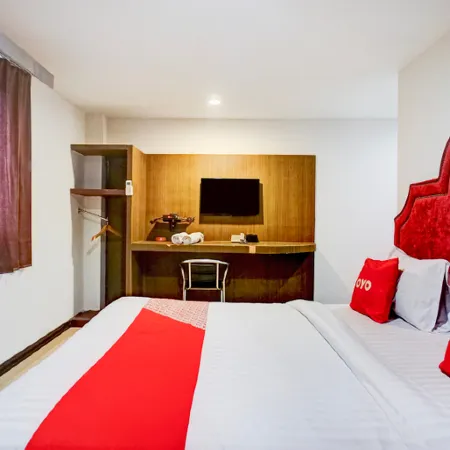 Collection O Medan City Center Near Manhattan Times Square Formerly Grand Z Suites