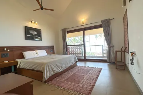 Lahari by Hireavilla - Chic 4BR Beachfront Villa