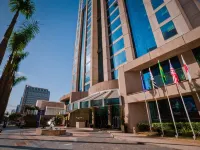 Blue Tree Premium Faria Lima Hotels near Cidade Dutra