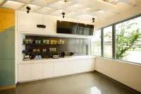 Aloft Austin Airport - فطور