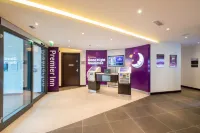 Premier Inn Lichfield City Centre - Wi-Fi
