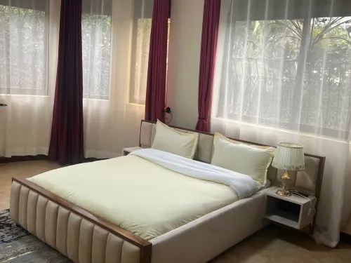 ELMA SUITES & LOUNGE - Pensions