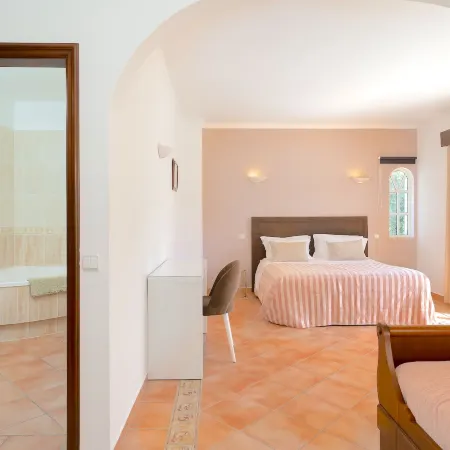 Villa Tenazinha II