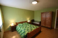 Renovated Farmhouse Quiet Location with Garden, Terrace, Ideal for Walks & Cycling