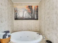 < 1 Mi From Suwannee River, Hideaway w/ Lanai Hotels in Dixie County