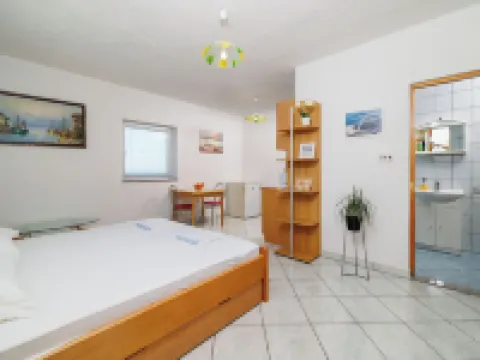 Apartments Jasna Hotels in Vratarusa