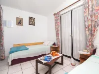 Apartments Stefani Hotels in Vir