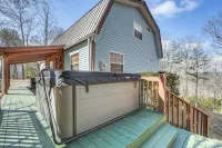 Hot Tub & Viewssquatchs Place' in Blairsville - Wifi