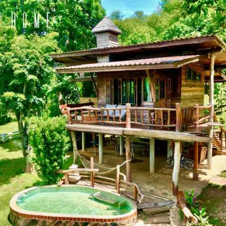 Pakchong Family Home