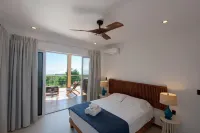 Vista Naranja Sunset Ocean View Suites