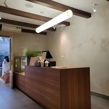 Luxe Paradise Suites Doi Can Отели рядом с достопримечательностью «Донгда»