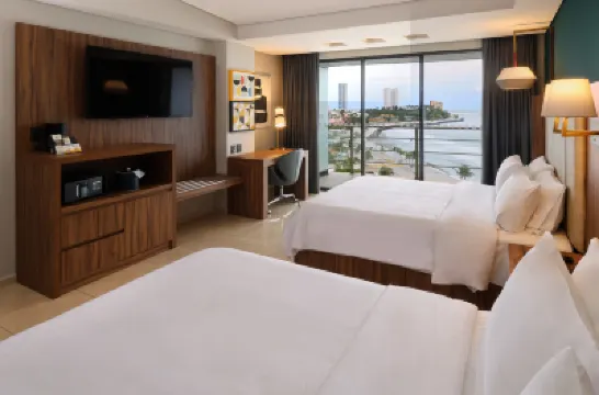 ホリデイ イン ボカ デル リオ by IHG のホテル