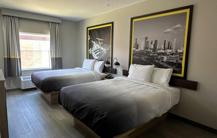 Super 8 by Wyndham Baytown
