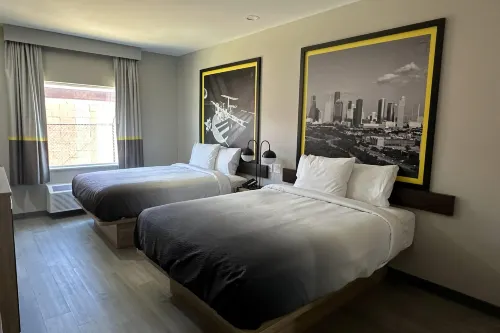 Super 8 by Wyndham Baytown