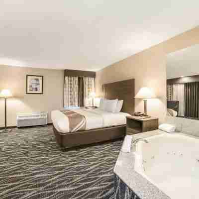 Quality Inn Rooms