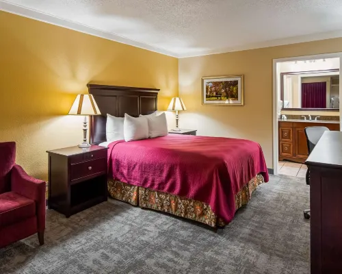Osage Creek Lodge Hotels in Cedar Township