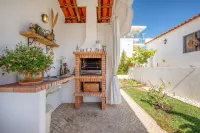 GuestReady - Gorgeous Villa Near the Lagoon - Kolam Renang