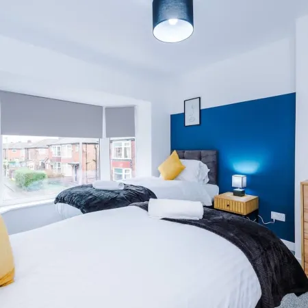 Spacious 3-bed Ideal for Long-term Business Отели в г. Теймсайд
