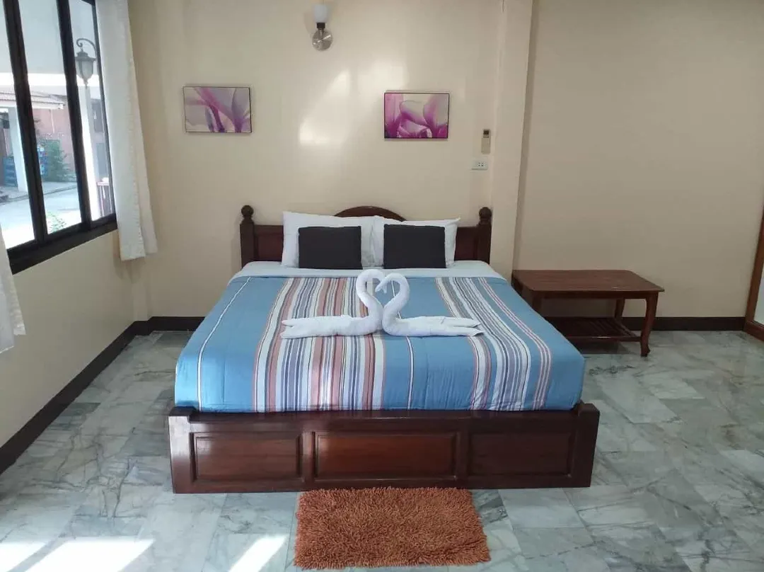 White Beach Resort - Prachuap Khiri Khan