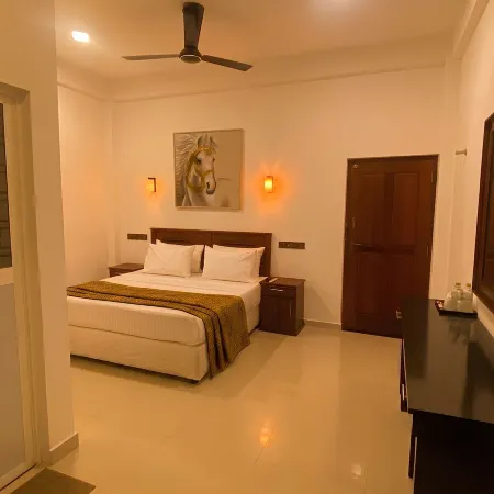 H M C Leisure Villa Devinuwara