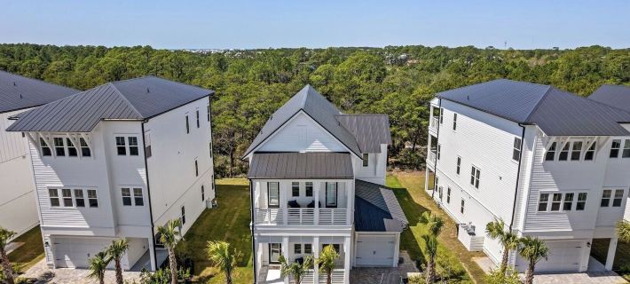 Newly Built 4bdr Arcade Blue Mountain Beach Bluewater Bliss by Avantstay Hotels in Walton County