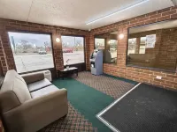 플라자 호텔 바이 OYO 칼루멧 파크, 알십 I 57 근처 - 2성급
