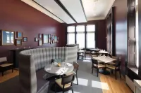 The Richardson Hotel