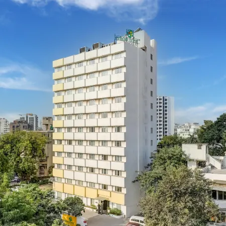 Lemon Tree Hotel, Ahmedabad Отели рядом с достопримечательностью «Набережная Сабармати»