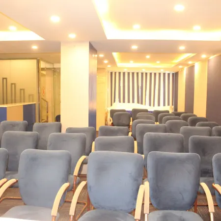 Hotel Shyama International Отели рядом с достопримечательностью «Рынок района Сафдарджанг»