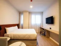 Flipco Retiro Hotels near رِتيرو