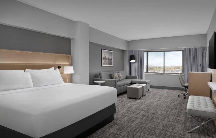 Radisson Hotel Cedar Rapids
