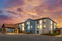 Comfort Inn & Suites Summerset - Black Hills Area Hotels in 