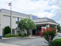 Wingate by Wyndham Conway - Pet friendly
