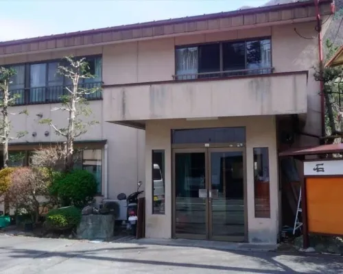 Sekitei Ryokan 沼田のホテル