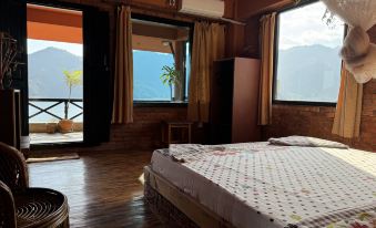 Nar-Bis Hotel