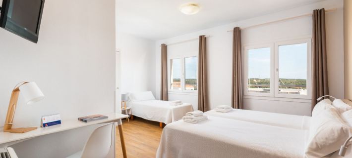 Hostal Jume - Urban Rooms Hotels in Menorca