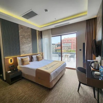 Tetrainn Hotel Hotels near Konur Street