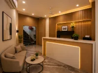 Qotel Comfort Oasis Rajouri Garden - New