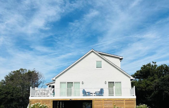 E-Sea-Livin' Oceanside Coastal Cottage in Corolla, 4 Min Walk to the Beach!