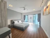 Mercu Summer Suites KLCC by Veedu Hauz - Balkon