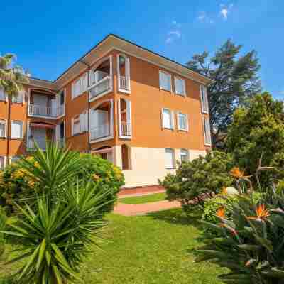 Gabri by the Sea with Balcony and Shared Garden - Happy Rentals Hotel Exterior