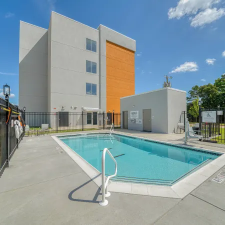 Holiday Inn Express & Suites TYLER SOUTH – UNIVERSITY AREA by IHG
