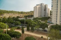 Stylish Benidorm apartment, pools, sauna & terrace -  Ferienwohnungen
