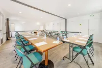 Comfort Hotel Lens-Noyelles Godault - parking