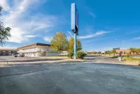 Motel 6 Moses Lake, WA - parking