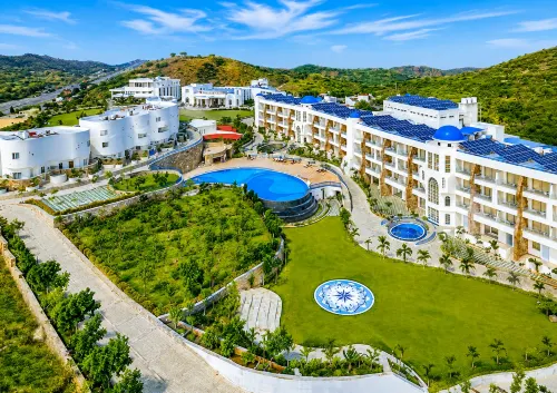 Ramee Royal Resort & Spa - Udaipur - Romantic