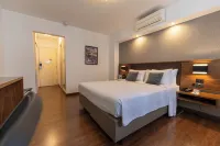 Hotel Deville Curitiba - 3-Star