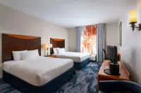 Fairfield Inn & Suites Tulsa South Medical District - مسبح